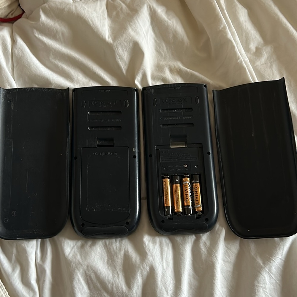 TI 84 Texas Instruments 2 - Picture 2 of 2